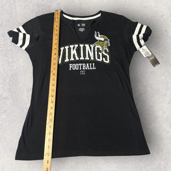 NFL Team Apparel Shirt Women Large Black Vikings Football Graphic Tee New - Picture 5 of 5